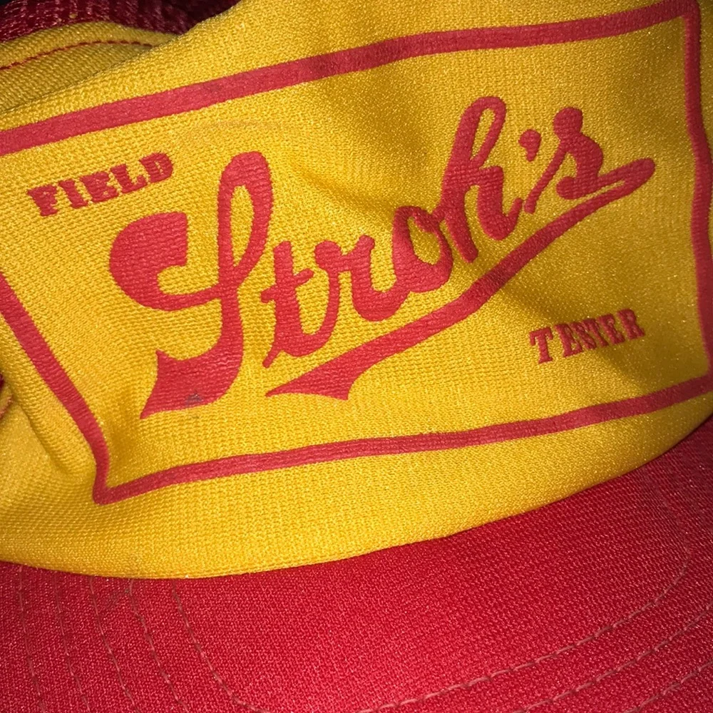 Stroh’s Field Tester Branded Red Yellow Trucker Hat Mens Vintage Snapback Cap